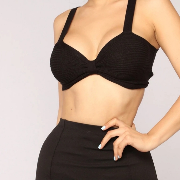 Lot Of Cropped Tops - Picture 5 of 9